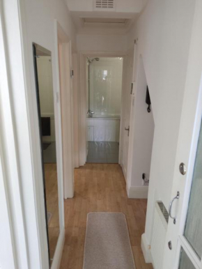 North London N8 - 1 Bed - Sleeps 4 - Pet Friendly